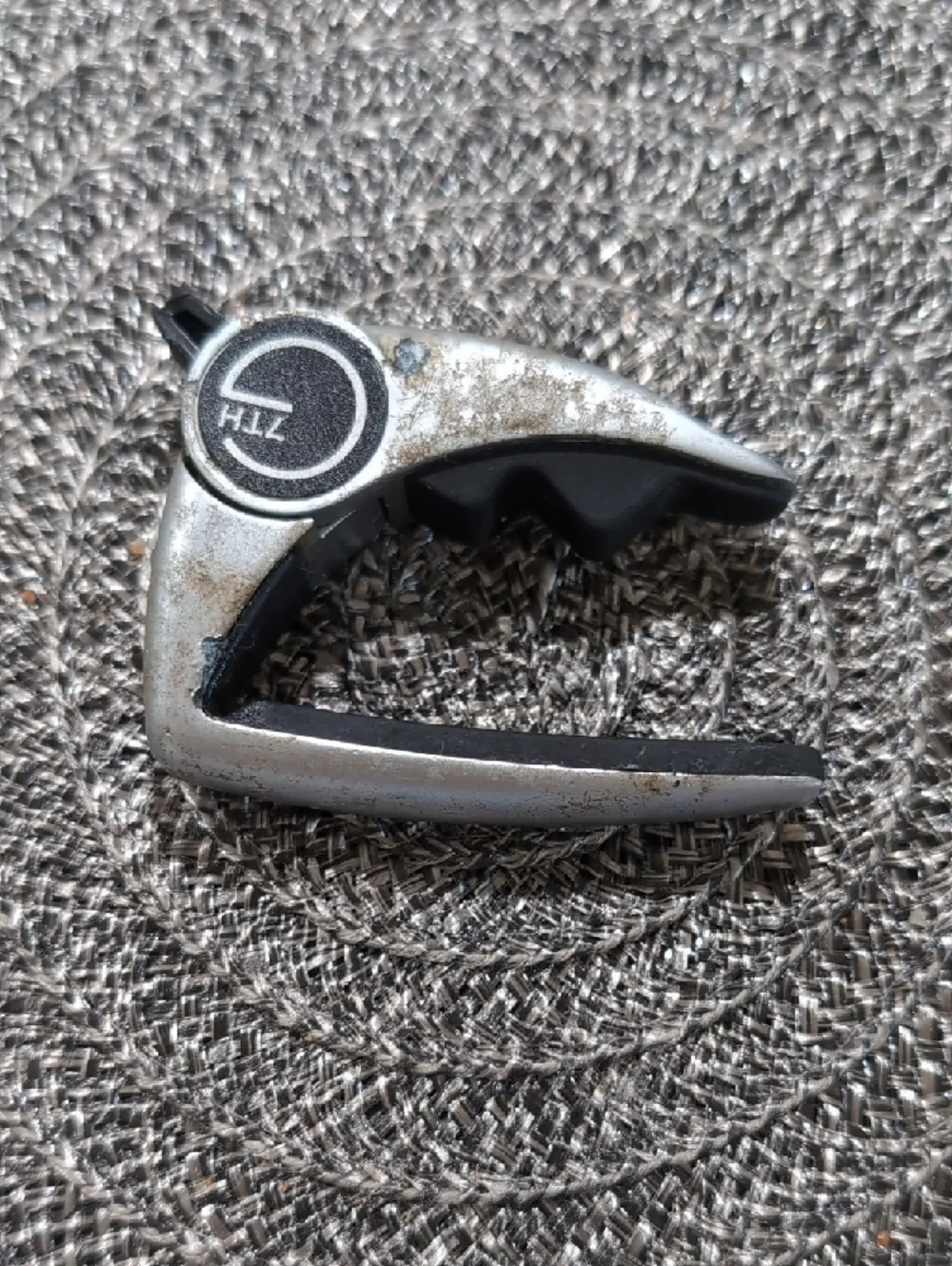 HLL Silver and Black VR Accessory Clip - HLL Brand